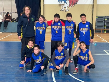 Encuentro de Mini Básquetbol en Curicó: Delegación Deportiva del Colegio Bicentenario Antártica Chilena en una Experiencia Inédita